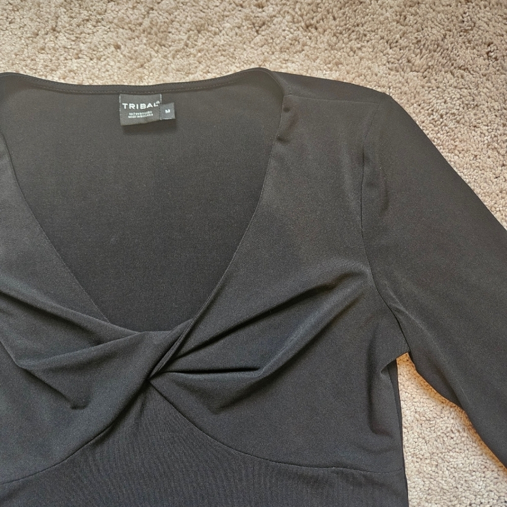 Tribal Black Long Sleeve Twisted Knot Front V Neck Stretch Womens M EUC
